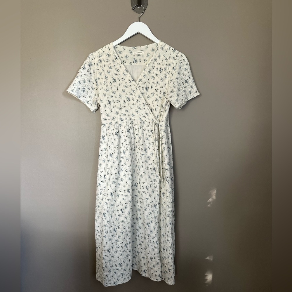 Neuflora Wrap Floral Midi Dress